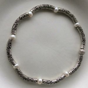Silver tone beads with pearls necklace